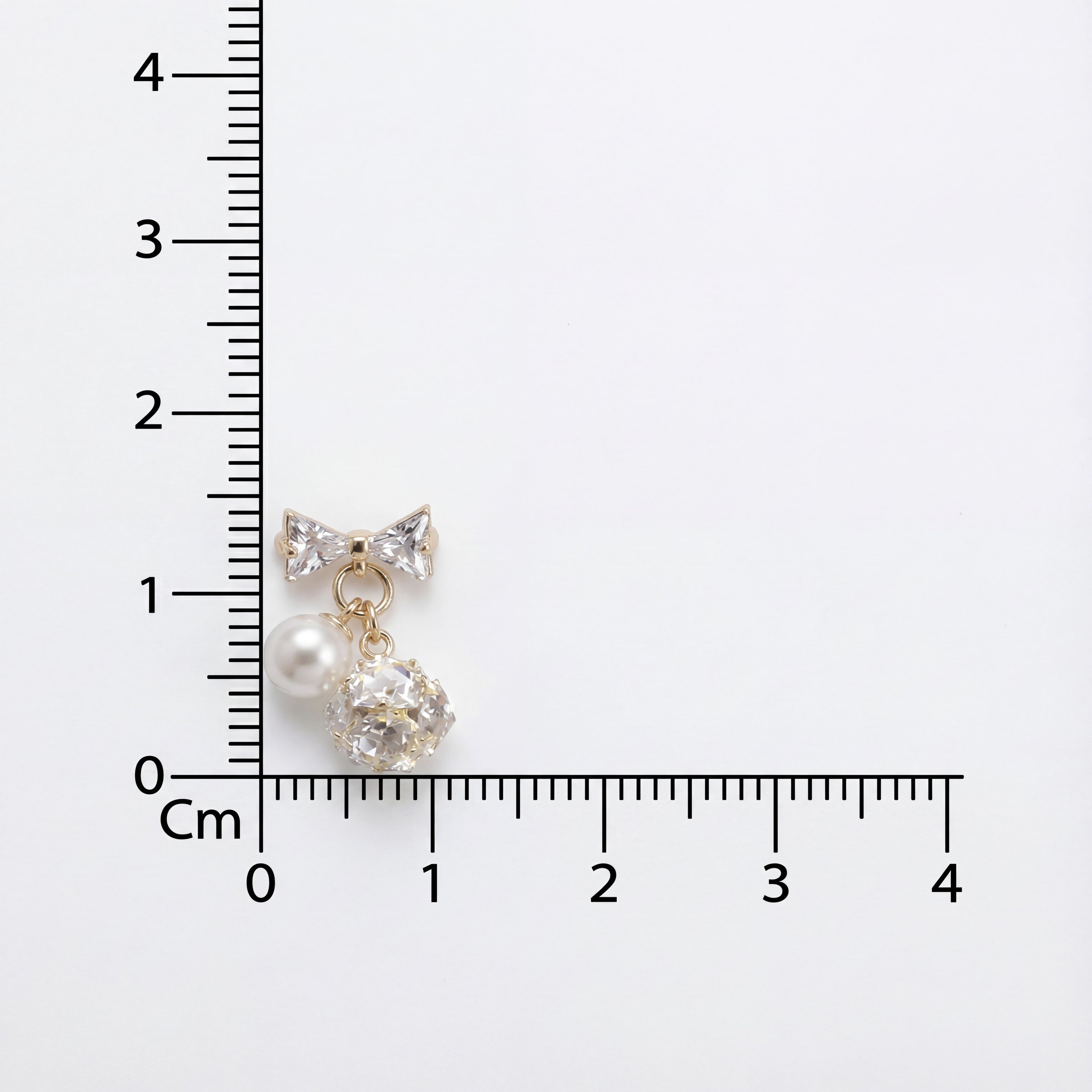 Korean Gilded Pearl Bow Stud Earrings.