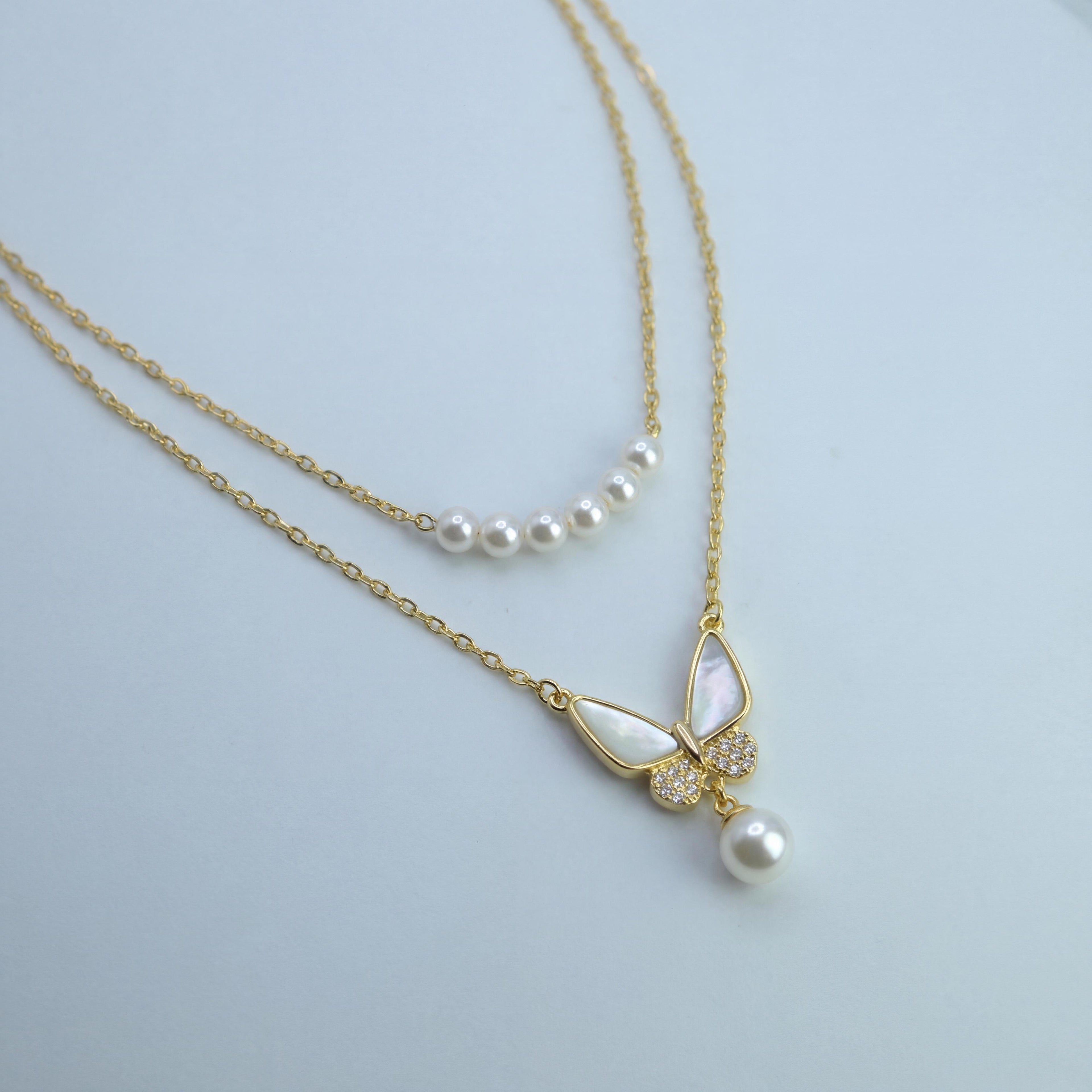 Themariposa" Layered Pearl & Butterfly Necklace : YUFSNL004-YG