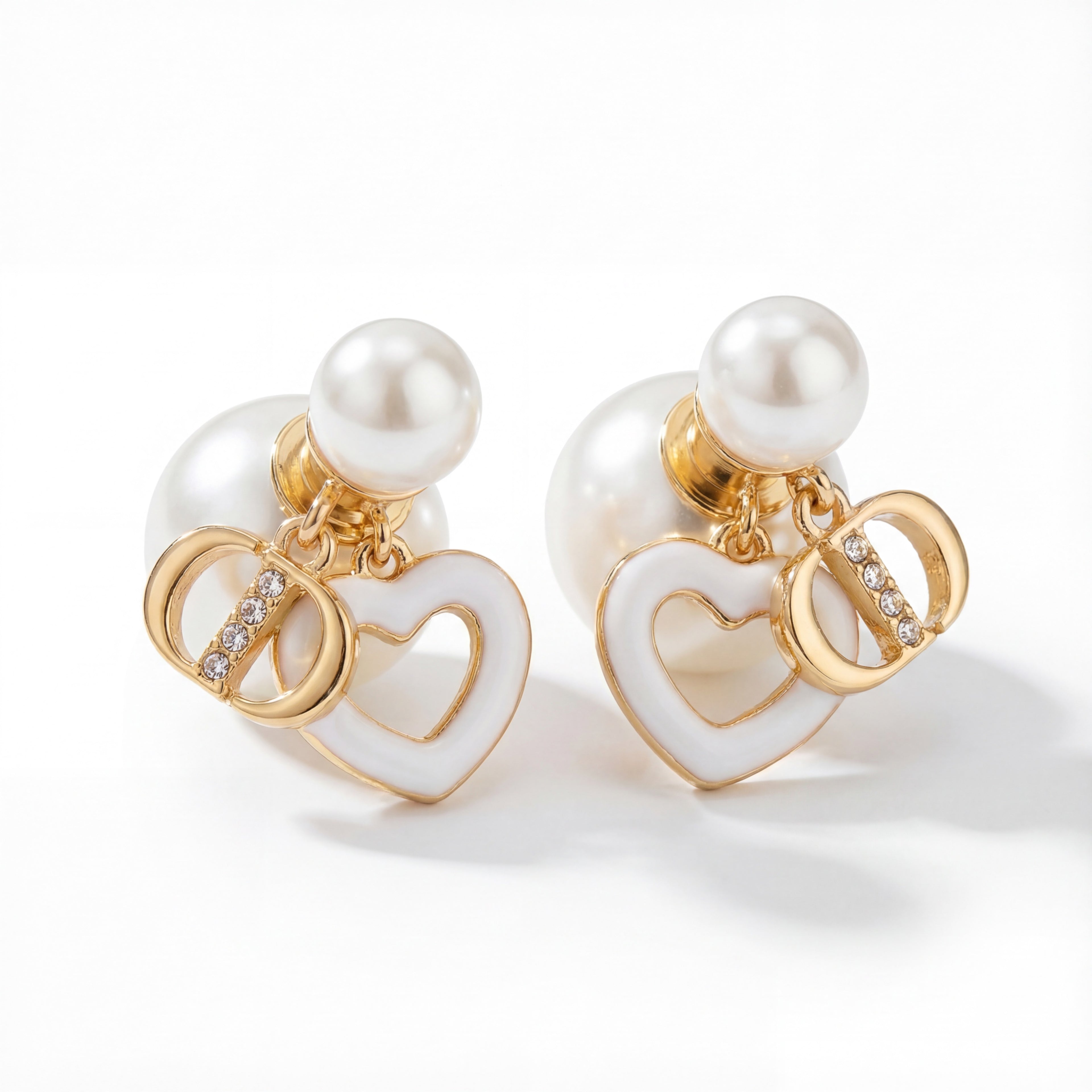 Korean Heart & Pearl Double-Sided Studs : YUFSER239
