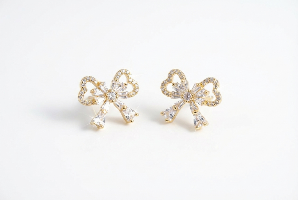 Sparkle Contour Bow Studs : YUFSER240