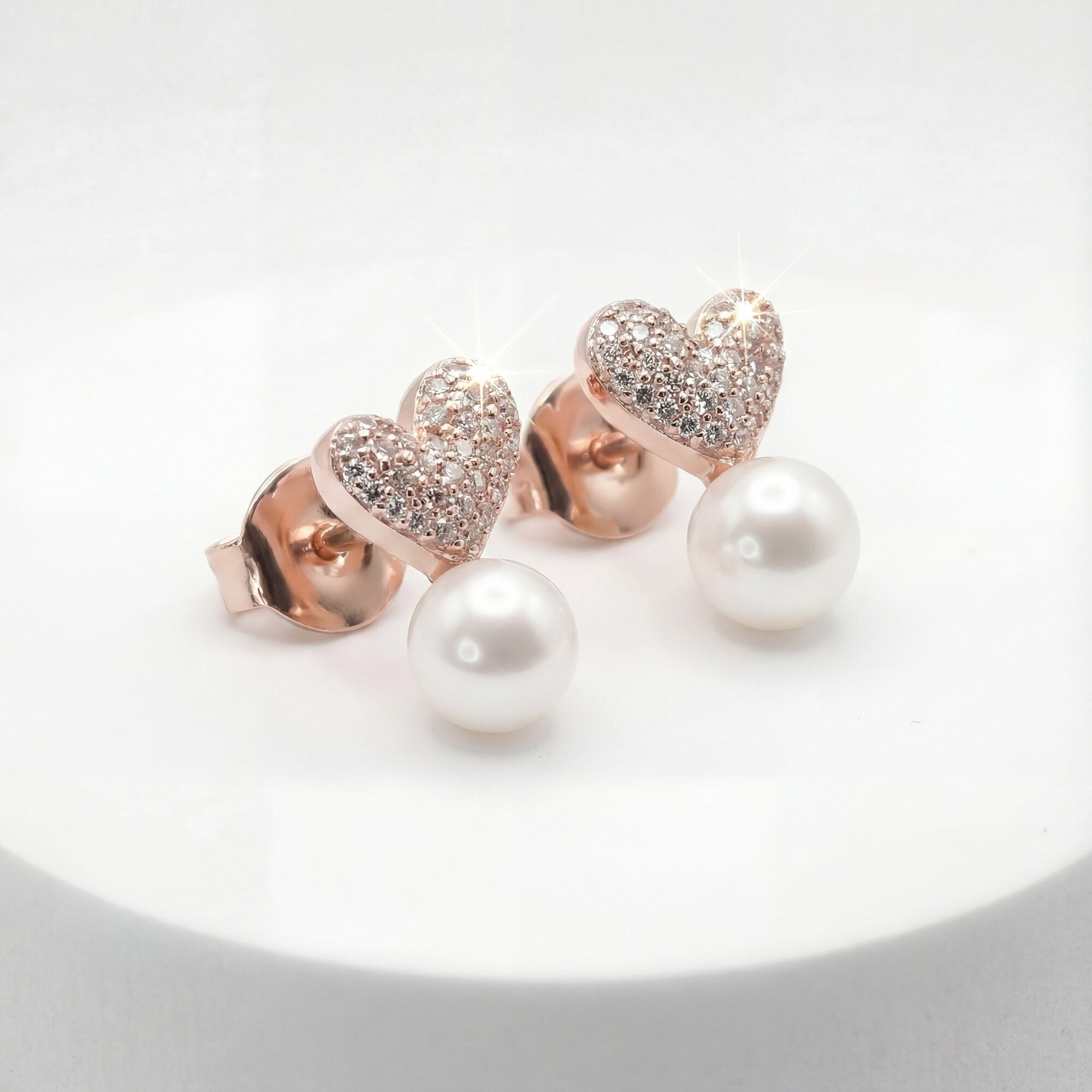 Sweetheart Sparkle, Pavé Heart & Pearl Stud.