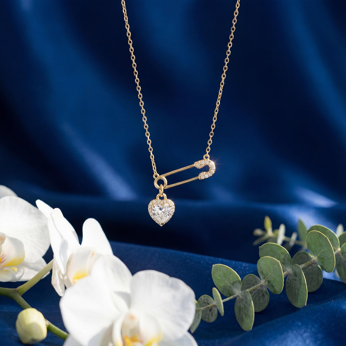 Secure Love Safety Pin & Heart Necklace : YUFSNL214