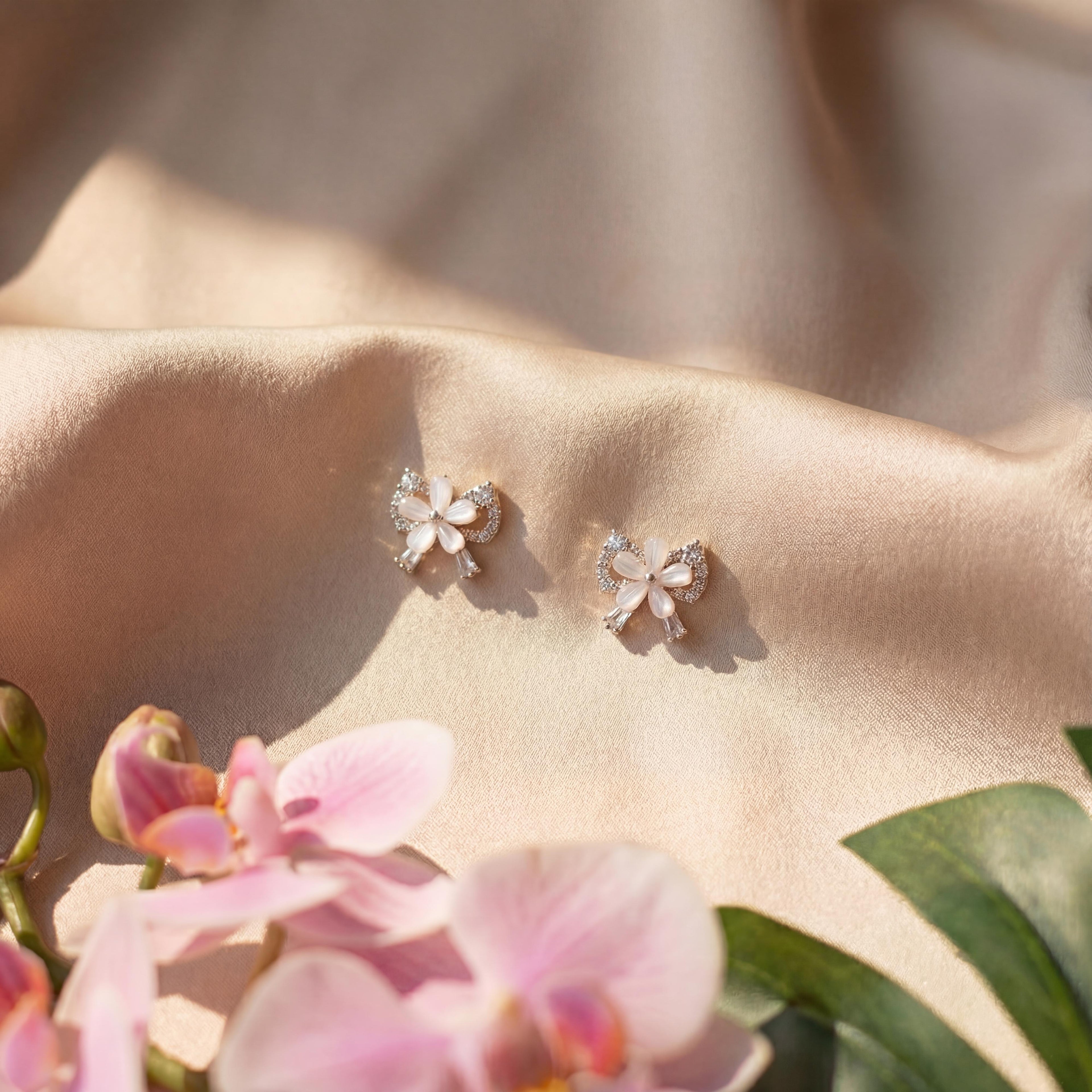 Korean Dainty Petal Bow Studs : YUFSER205