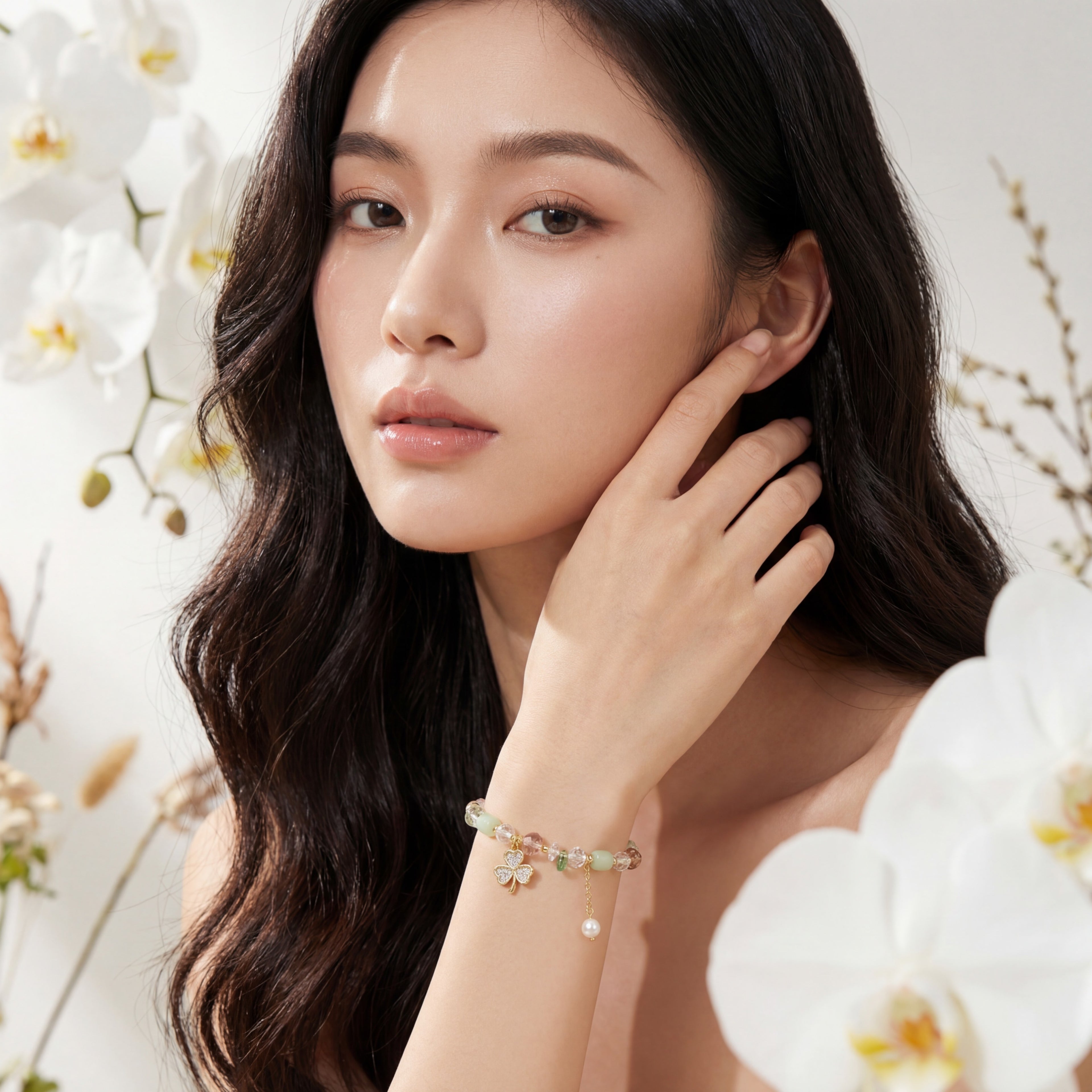 Korean Pastel Meadow Clover & Pearl Charm Bracelet : YUFSBR219