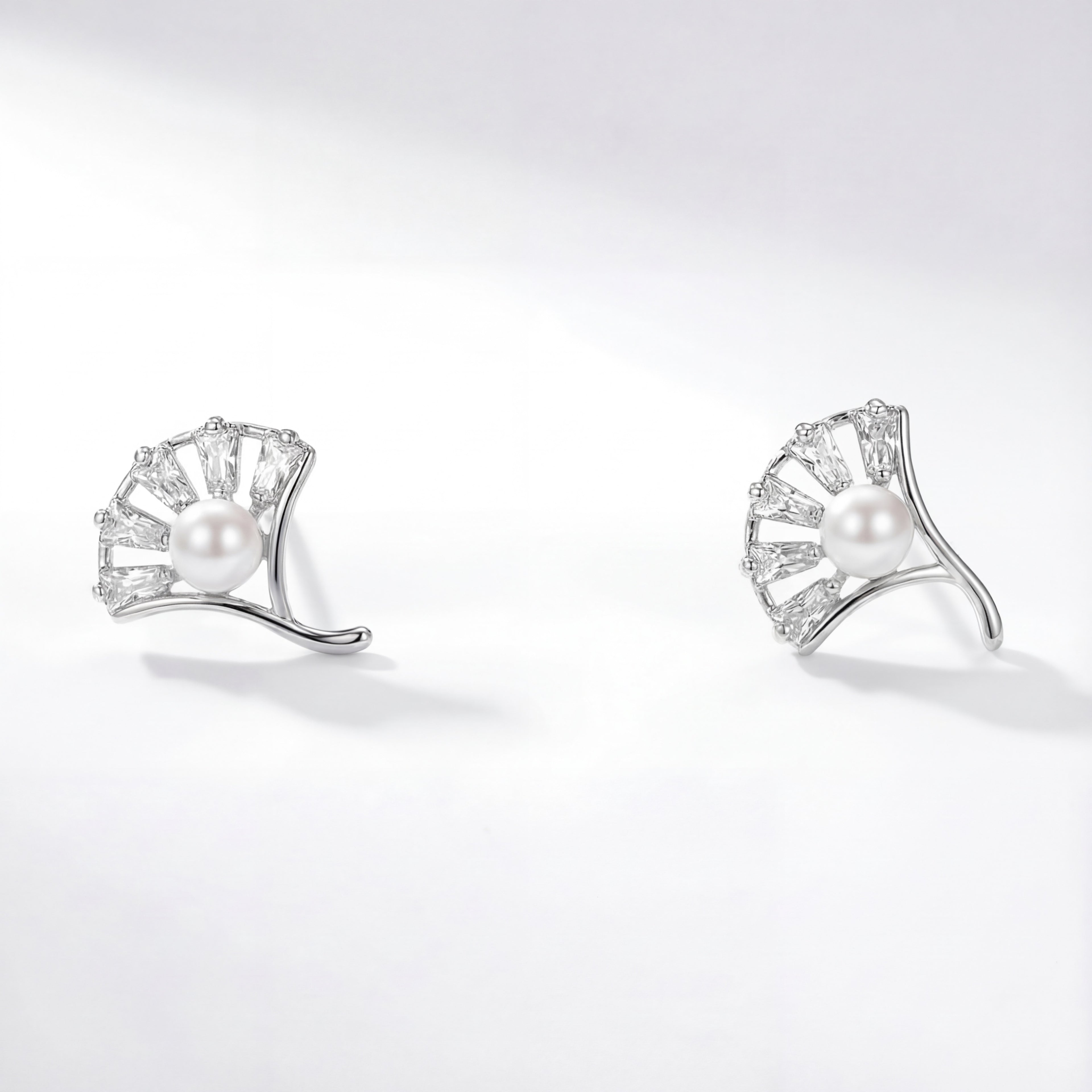 Korean Silver Fan Ginkgo Studs : YUFSER352