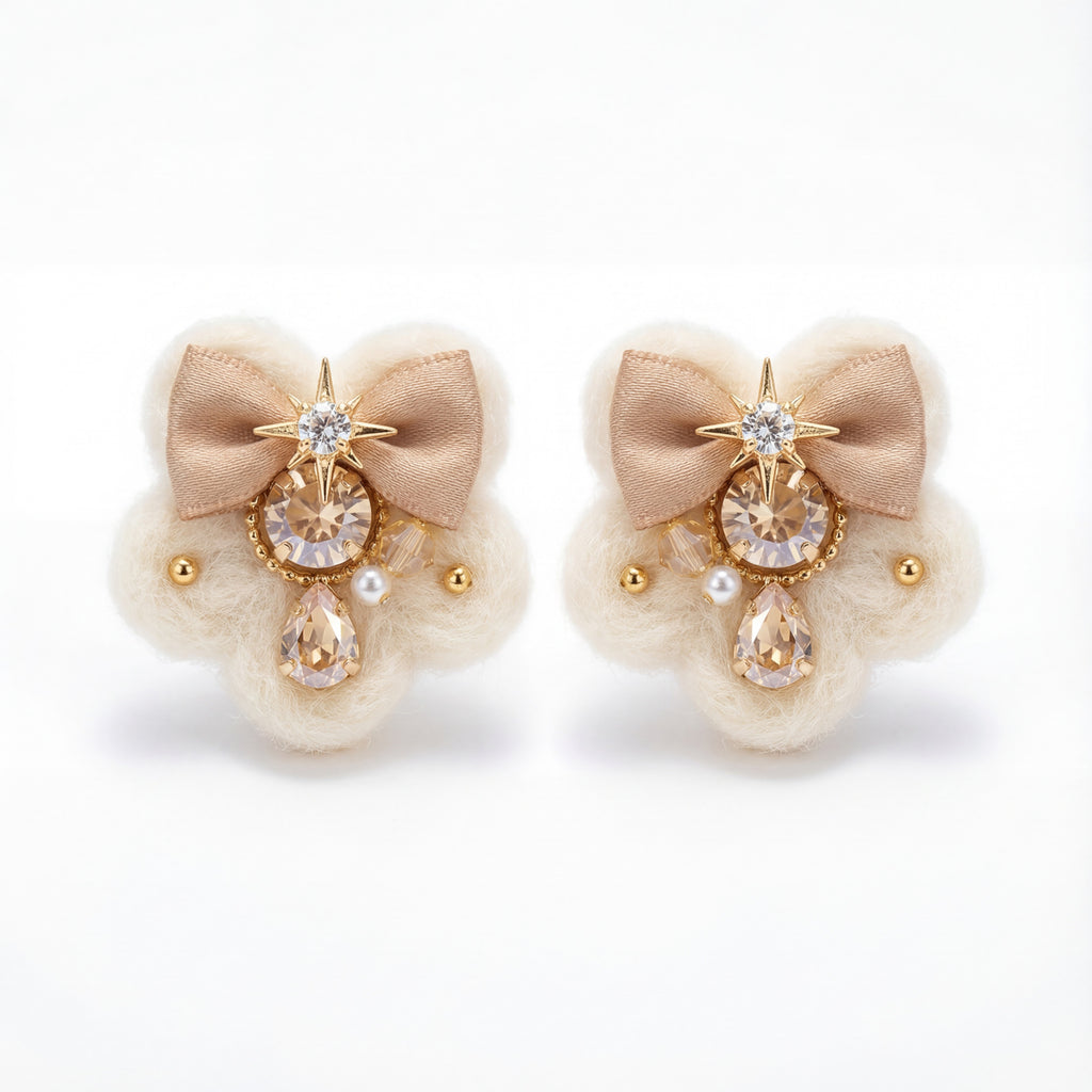 Korean Celestial Crochet Bow Studs : YUFSER368