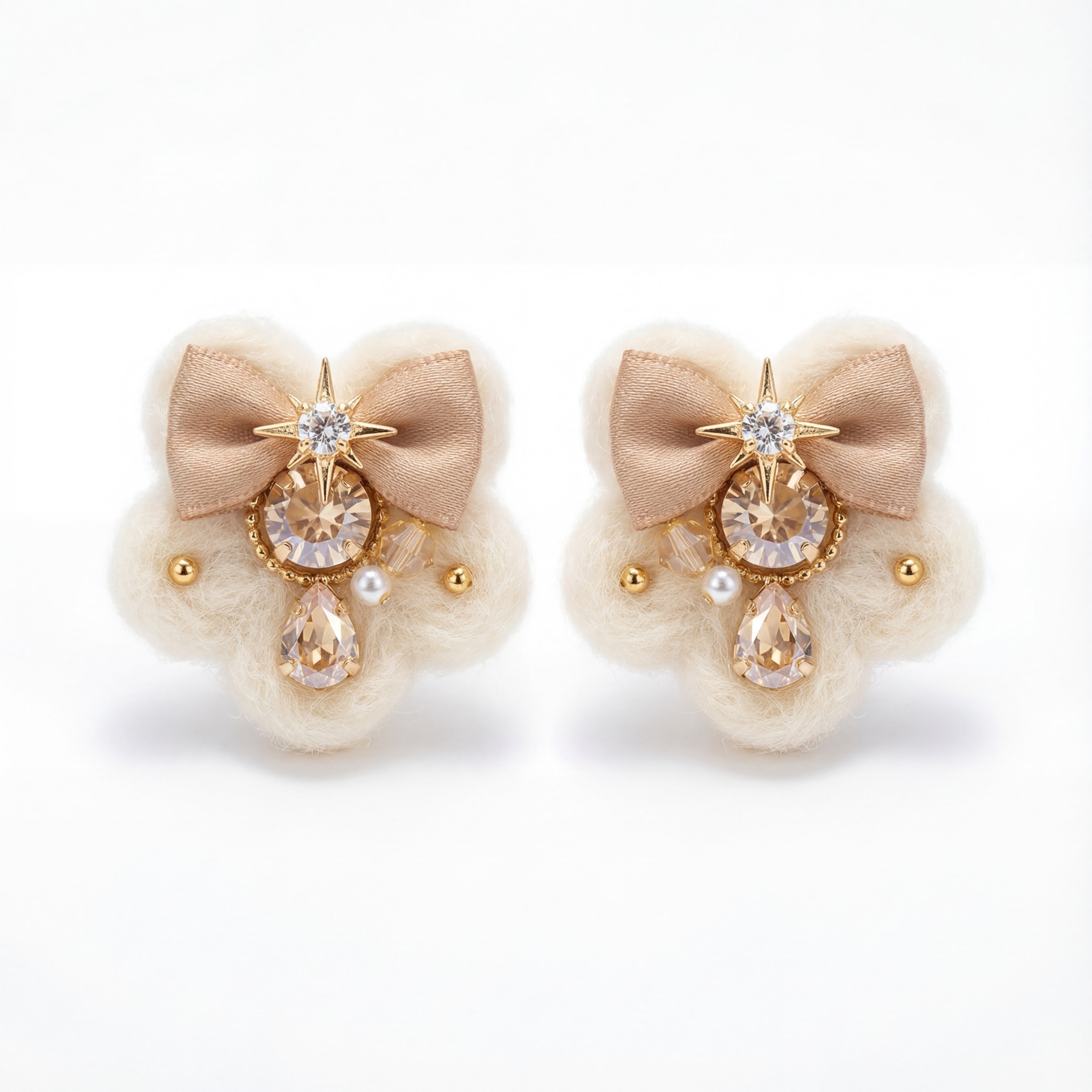 Korean Celestial Crochet Bow Studs : YUFSER368