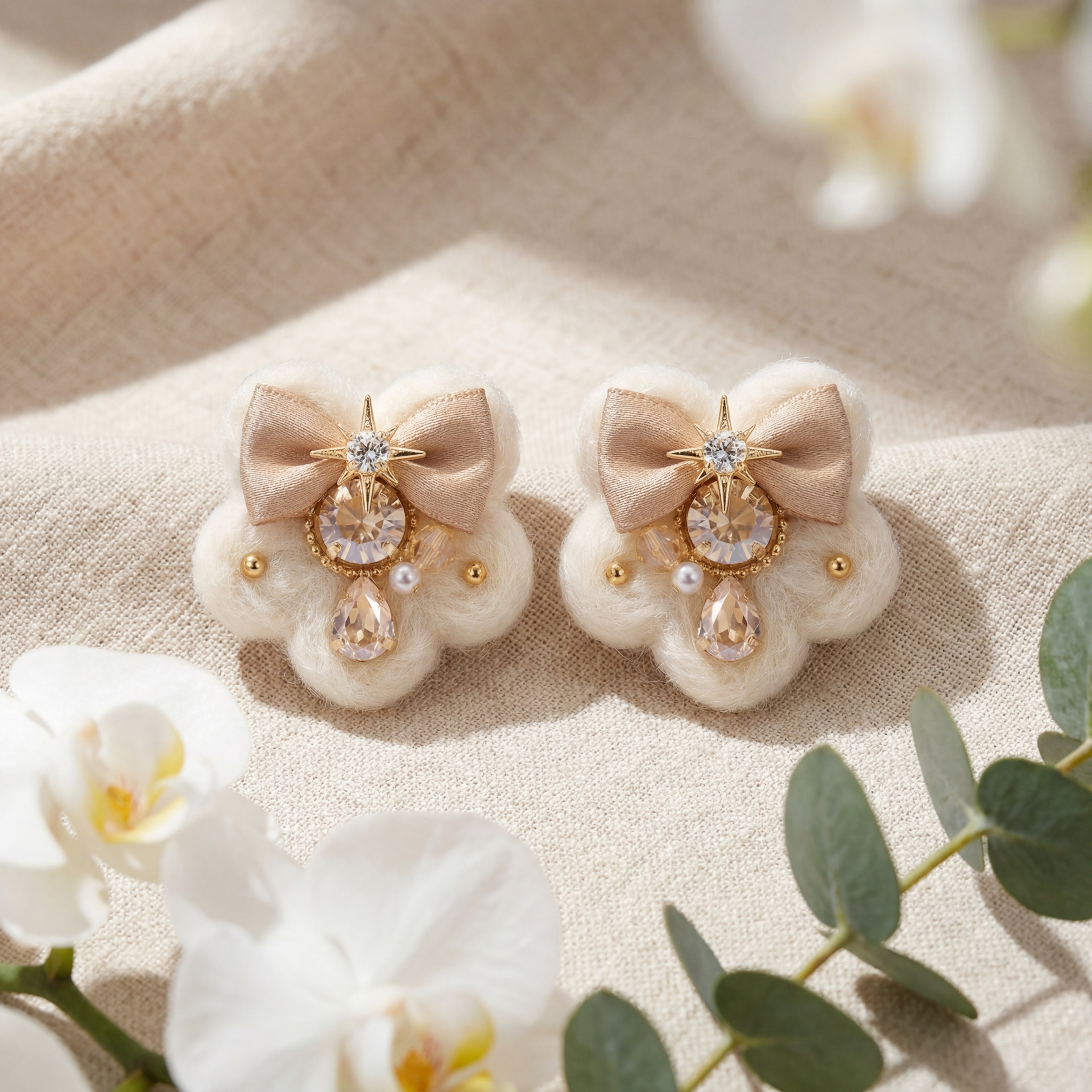 Korean Celestial Crochet Bow Studs : YUFSER368