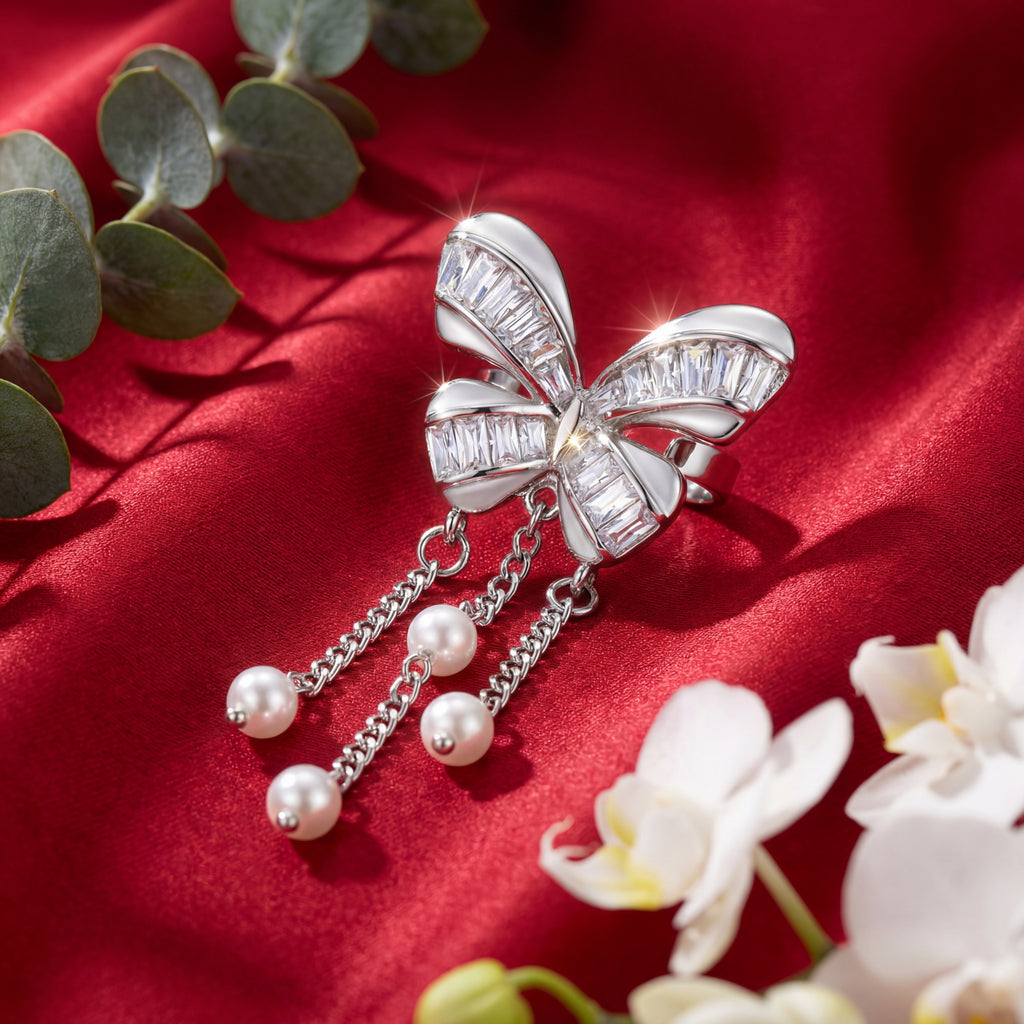 Korean Baguette Butterfly Tassel Cuff : YUFSER381