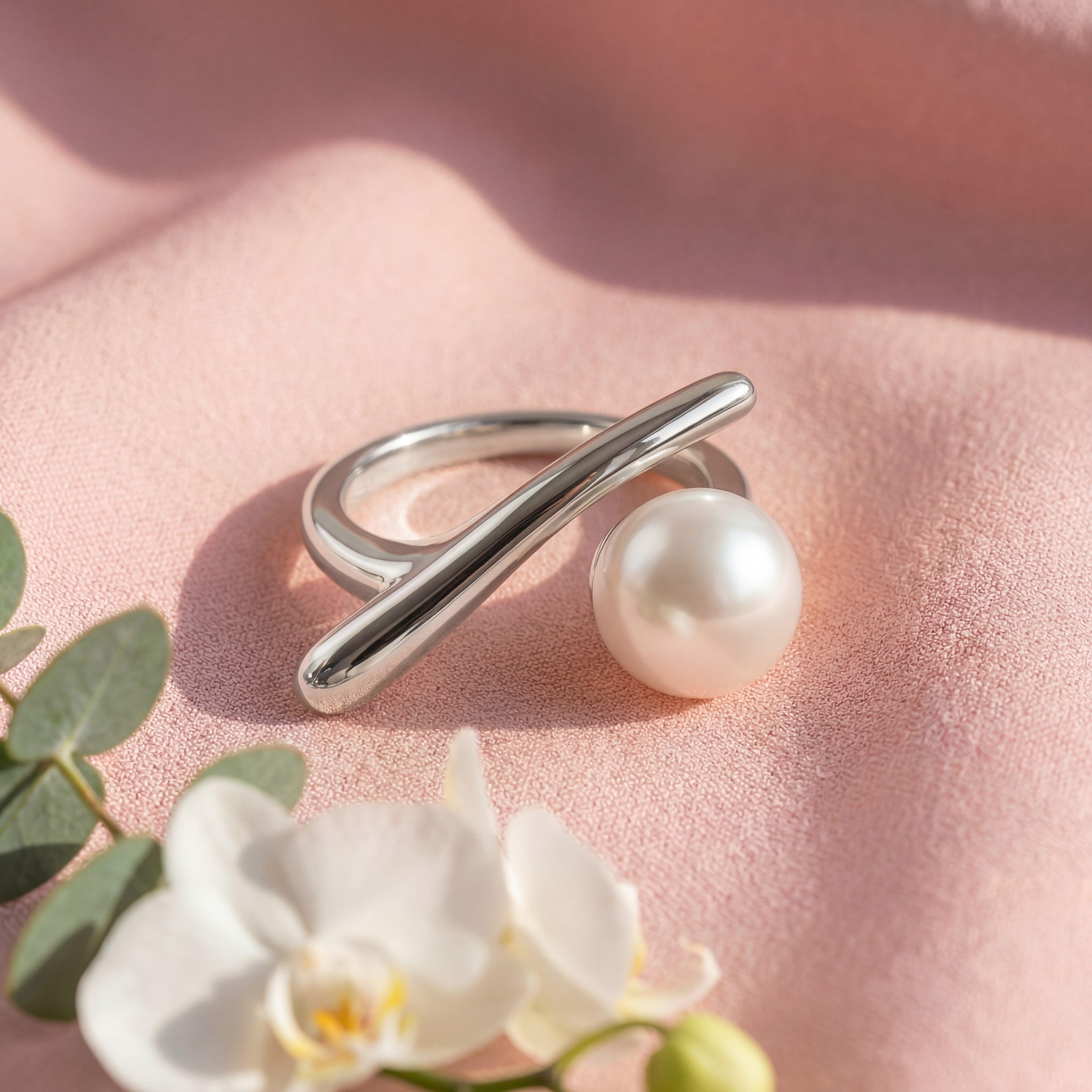 Korean Contemporary Pearl Bypass Ring