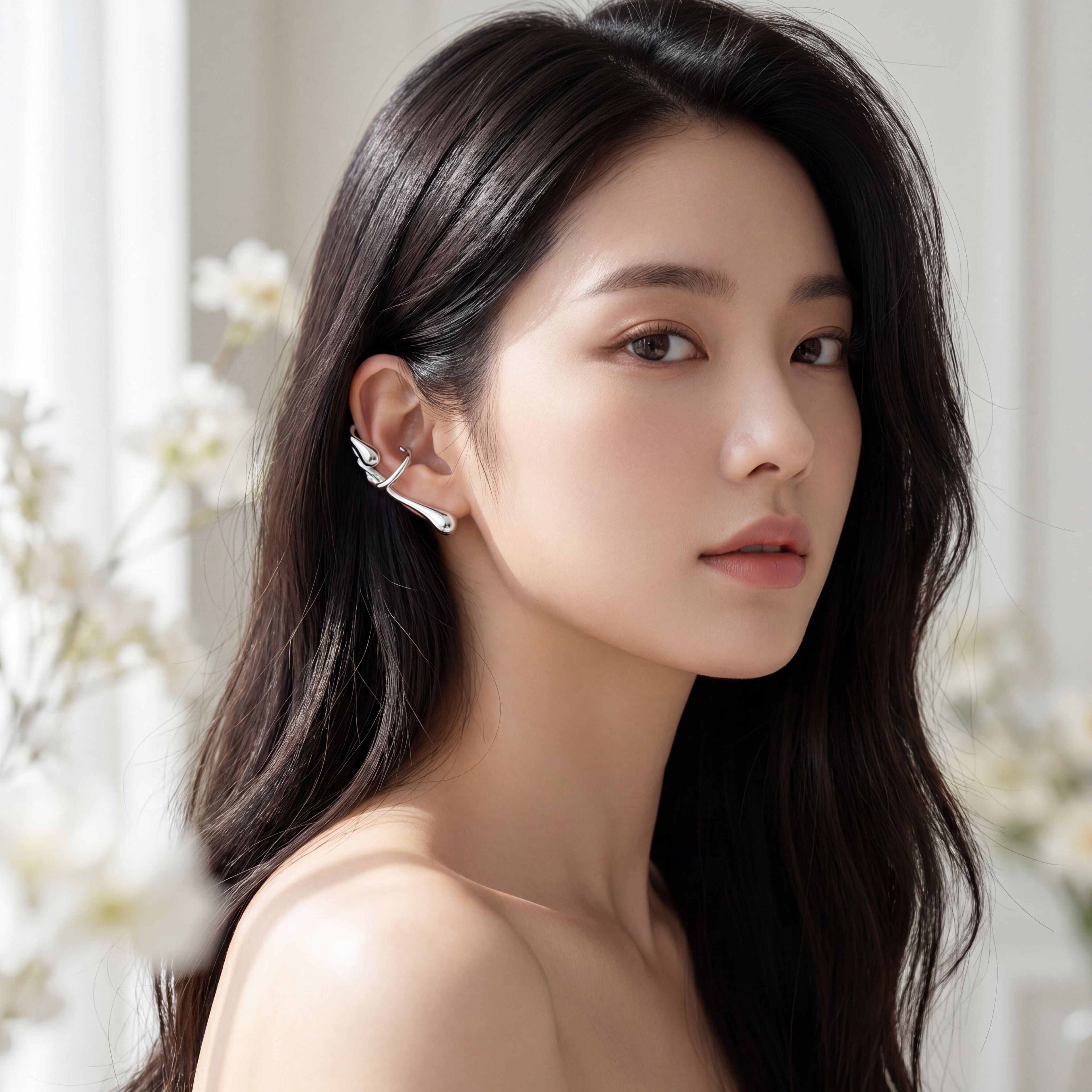 Korean Argent Fluidity Teardrop Left Ear Cuff