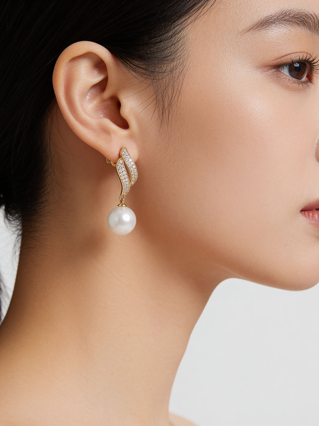 Korean Pavé Ribbon Wave Pearl Drops